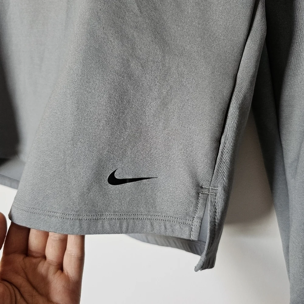 NWOT Nike therma-fit gray soft fleece warm crewneck stretchy longsleeve Size M - Picture 4 of 7